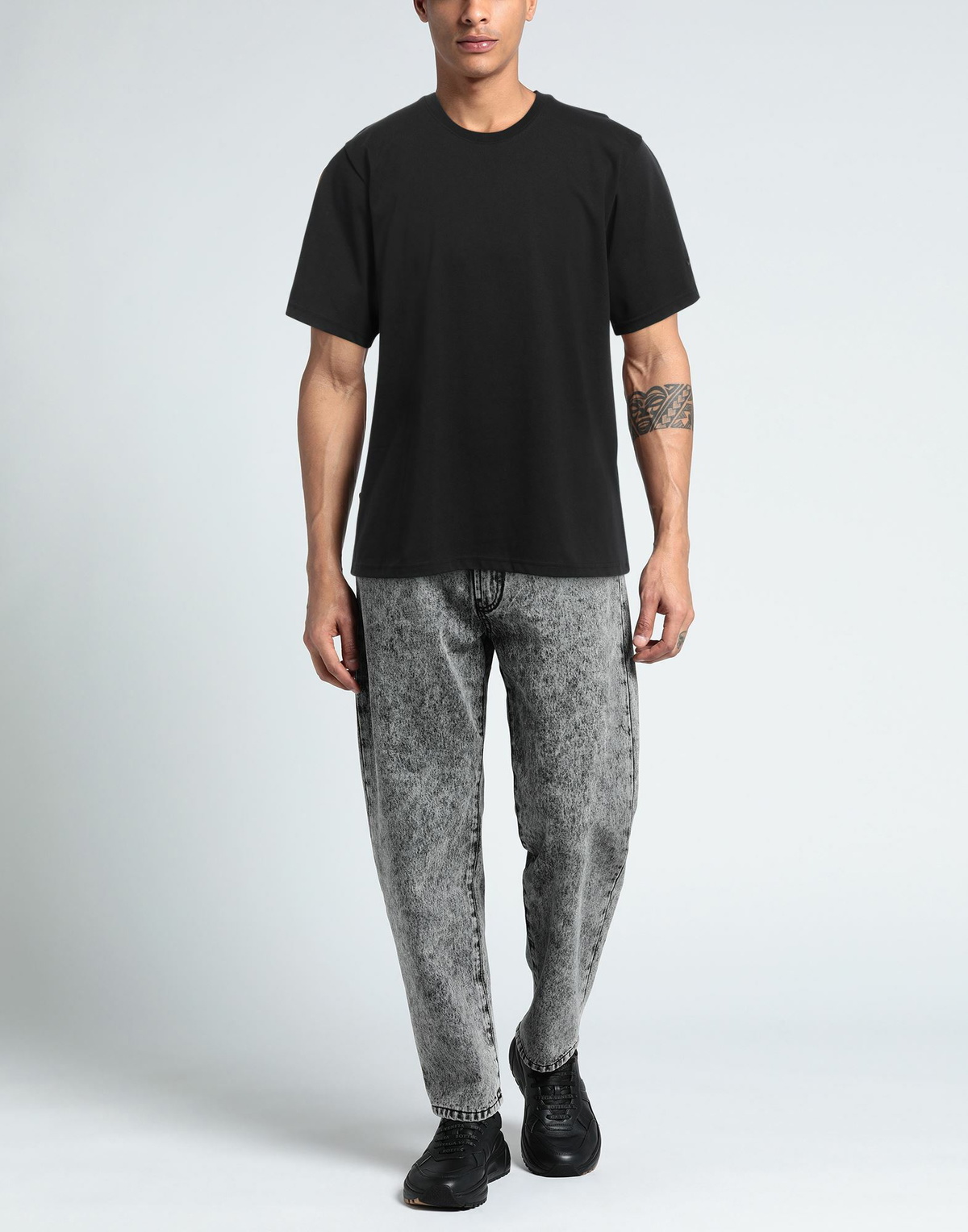 Nike Mens T-shirt in Black