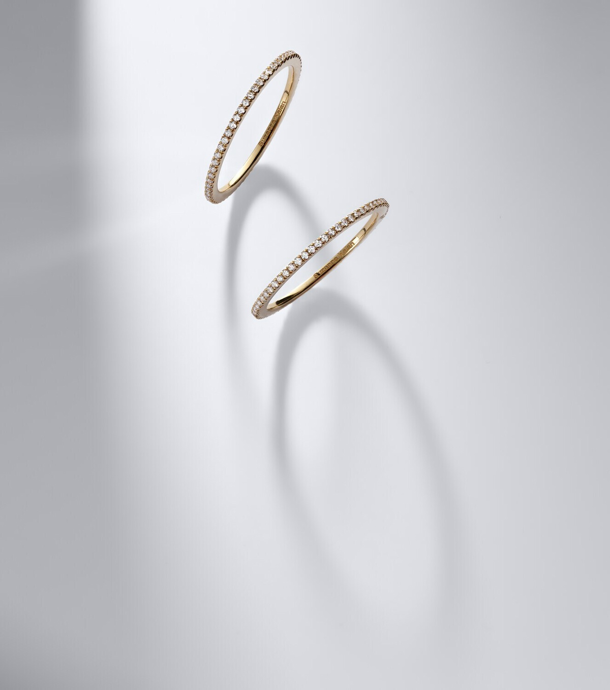Suzanne Kalan Mini 18kt gold tech ring jackets with diamonds
