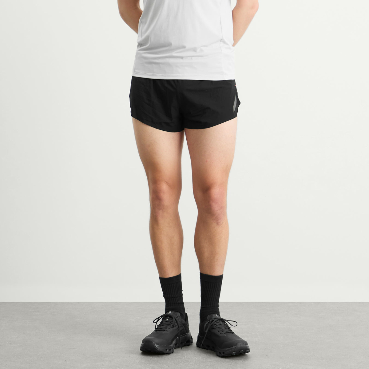 SOAR Men's Men's Split Shorts in Black
