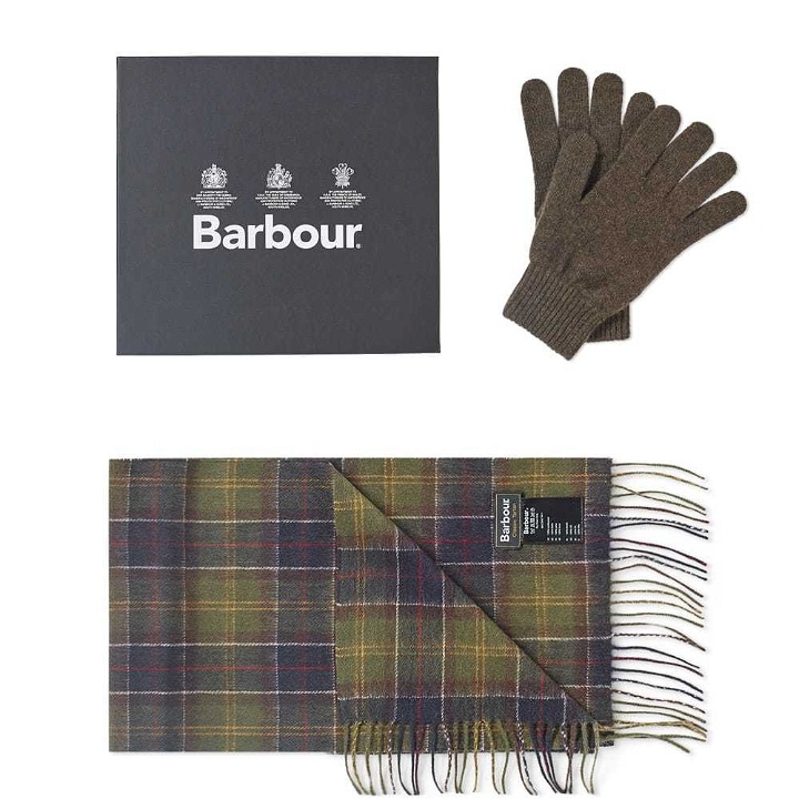 Photo: Barbour Scarf & Glove Gift Box Green