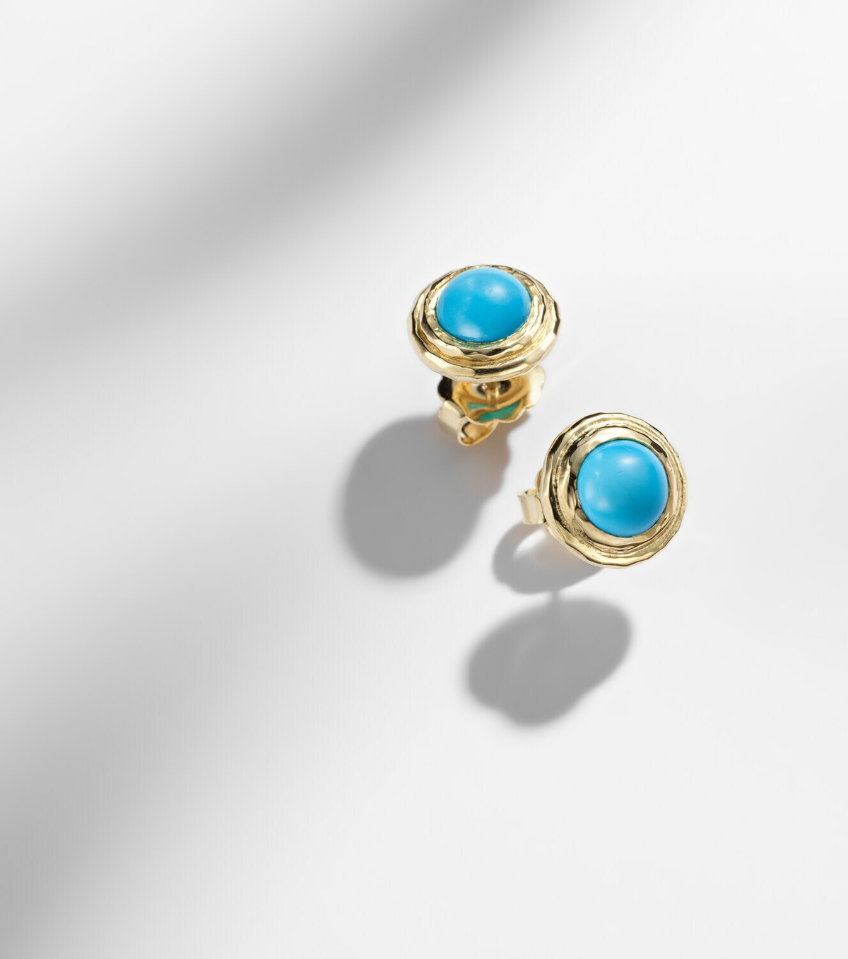 Octavia Elizabeth Coral Beach 18kt gold (750/1000) earrings with turquoises