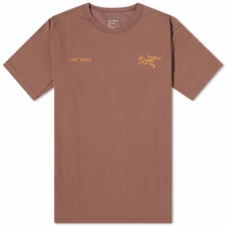 Photo: Arc'teryx Men's Captive Split T-Shirt in Velvet Sand