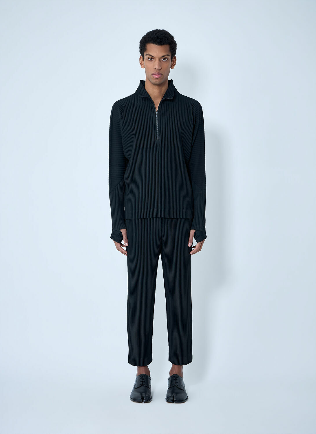 【新品】HOMME PLISSE ISSEY MIYAKE UTILITY 黒 Homme Plissé Issey Miyake Pleated Half-Zip Pullover Sweater Homme