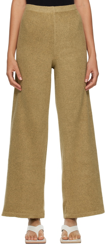 Photo: Gil Rodriguez Beige Rey Lounge Pants