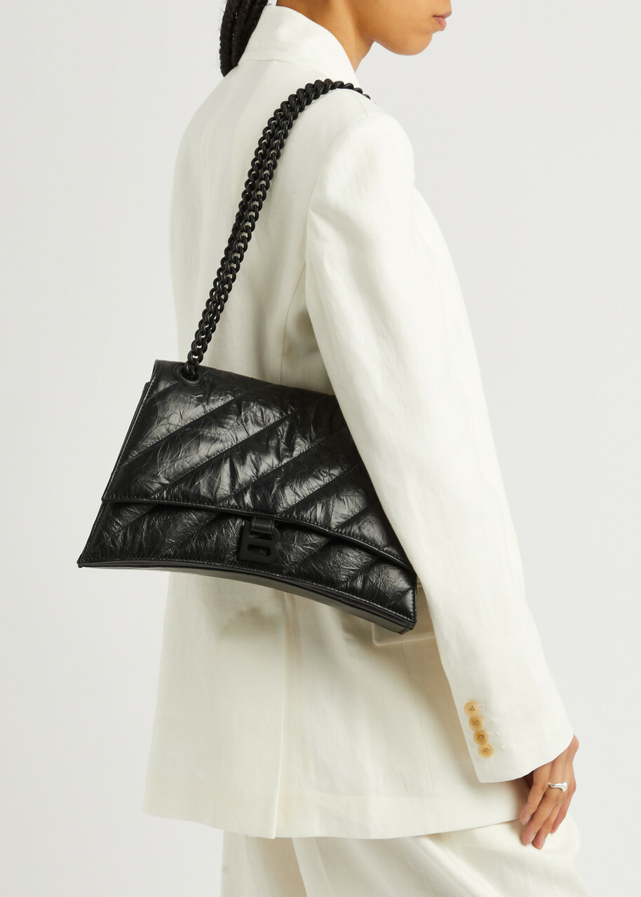 【関税&送料込】Balenciaga Crush Medium Shoulder Bag In Quil Balenciaga Crush Medium Quilted Leather Shoulder bag - Black