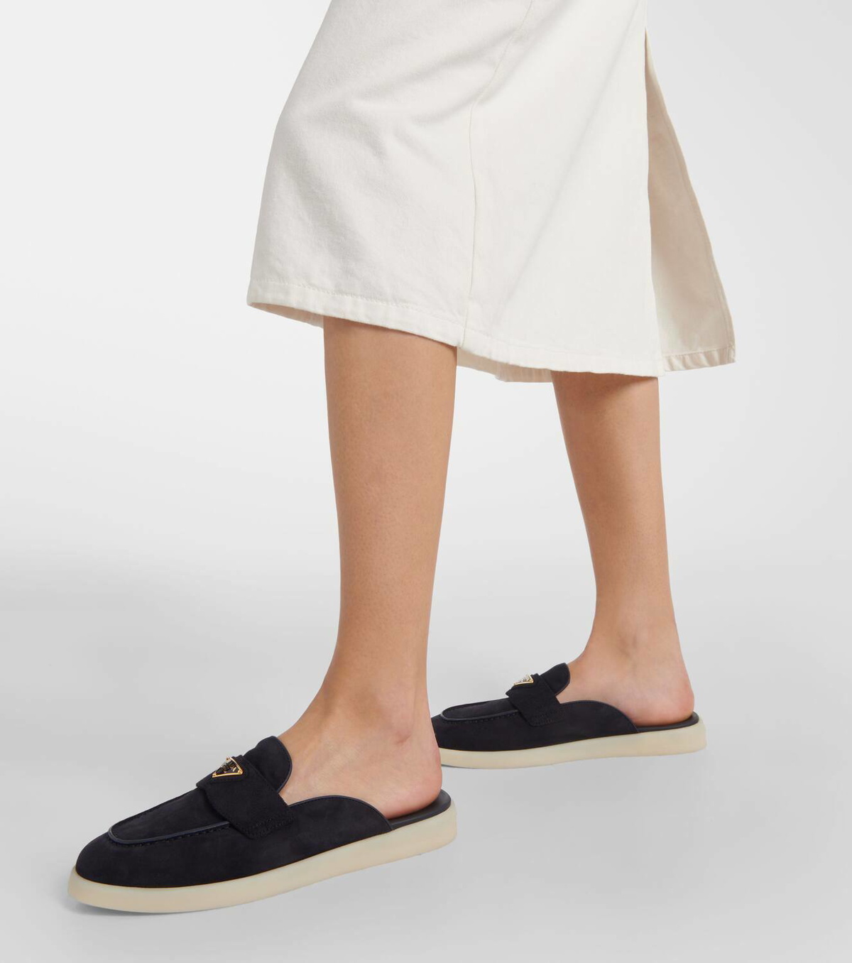 サンダル・ミュール Prada Sand Suede Slippers Prada Saint Tropez suede slippers Prada