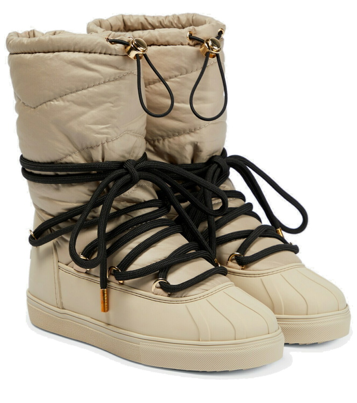 Photo: Inuikii Padded snow boots