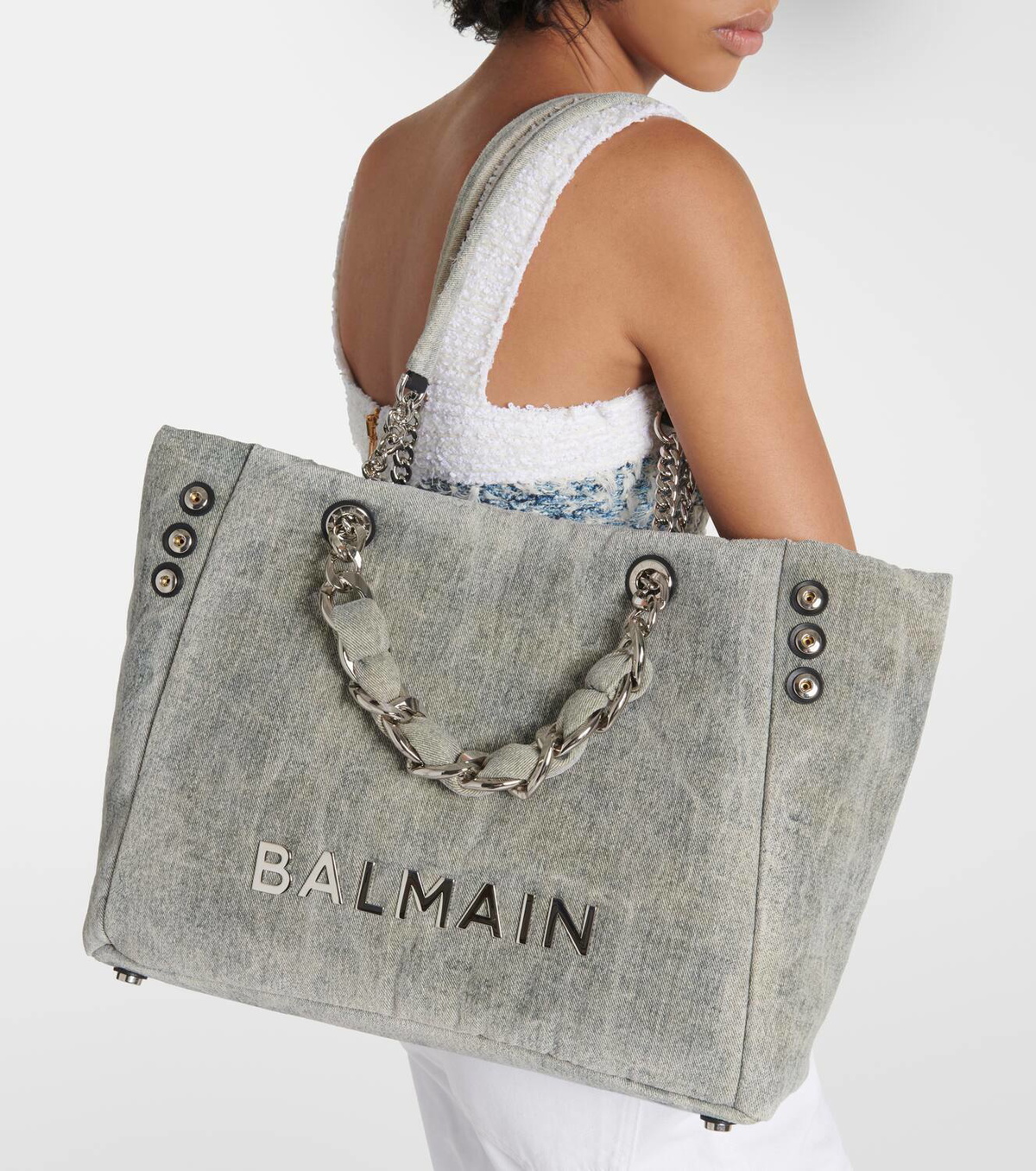 新作*Balmain*チェーンハンドル デニムトートバッグ 1945 1945 Soft tote bag in diamond-quilted denim blue blue