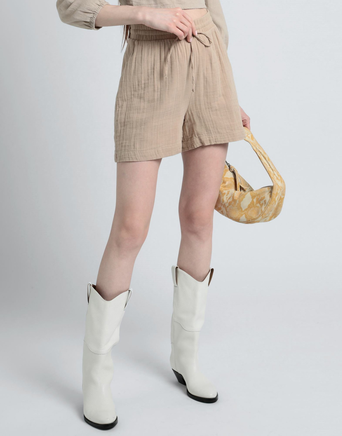 Pieces Womens Shorts & Bermuda Shorts Khaki
