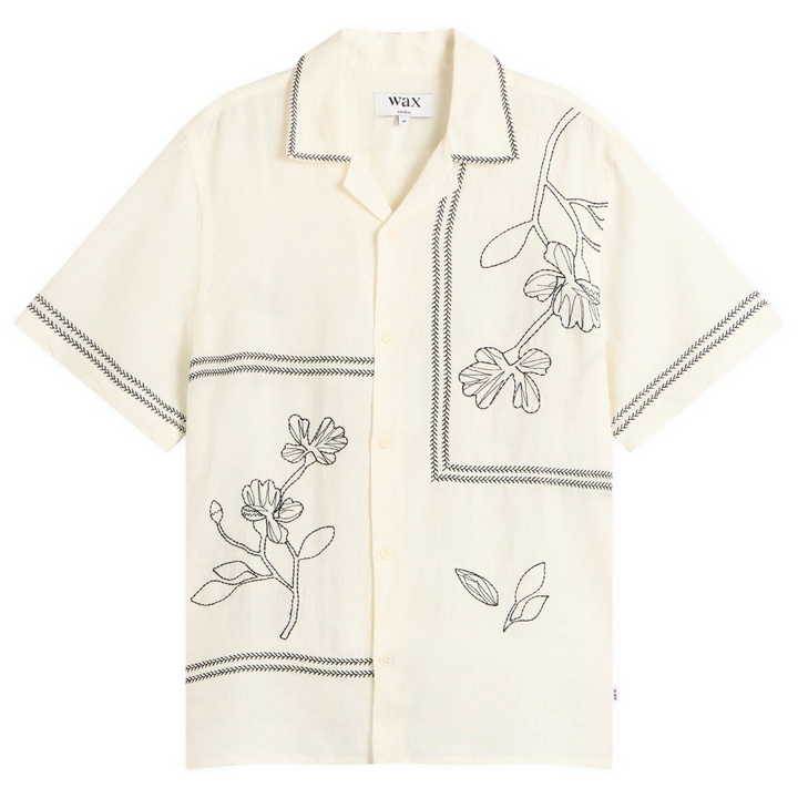Photo: Wax London Men's Didcot Grid Flowers Vacation Shirt in Ecru/Navy