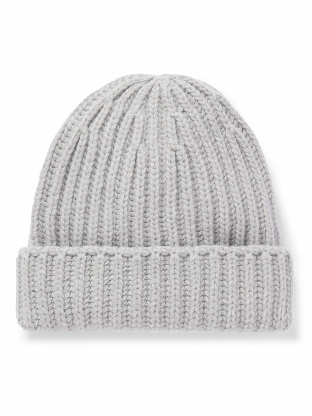 Photo: Stòffa - Ribbed Cashmere Beanie