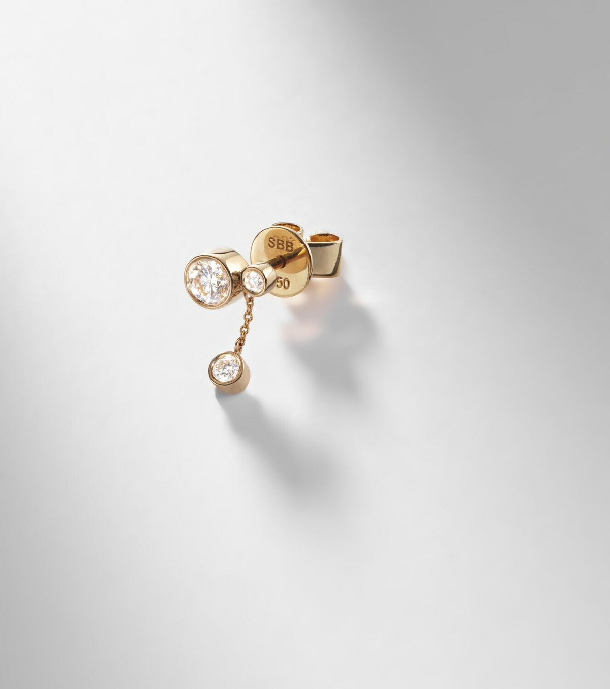 Sophie Bille Brahe Grande Lou Diamant 18kt gold single earring with diamonds