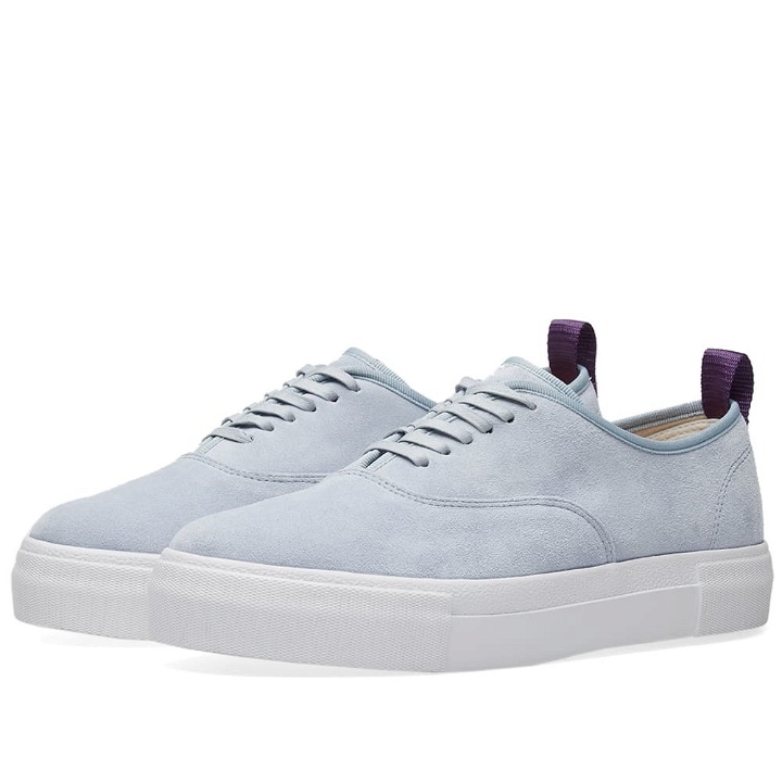 Photo: Eytys Mother Suede Sneaker Blue
