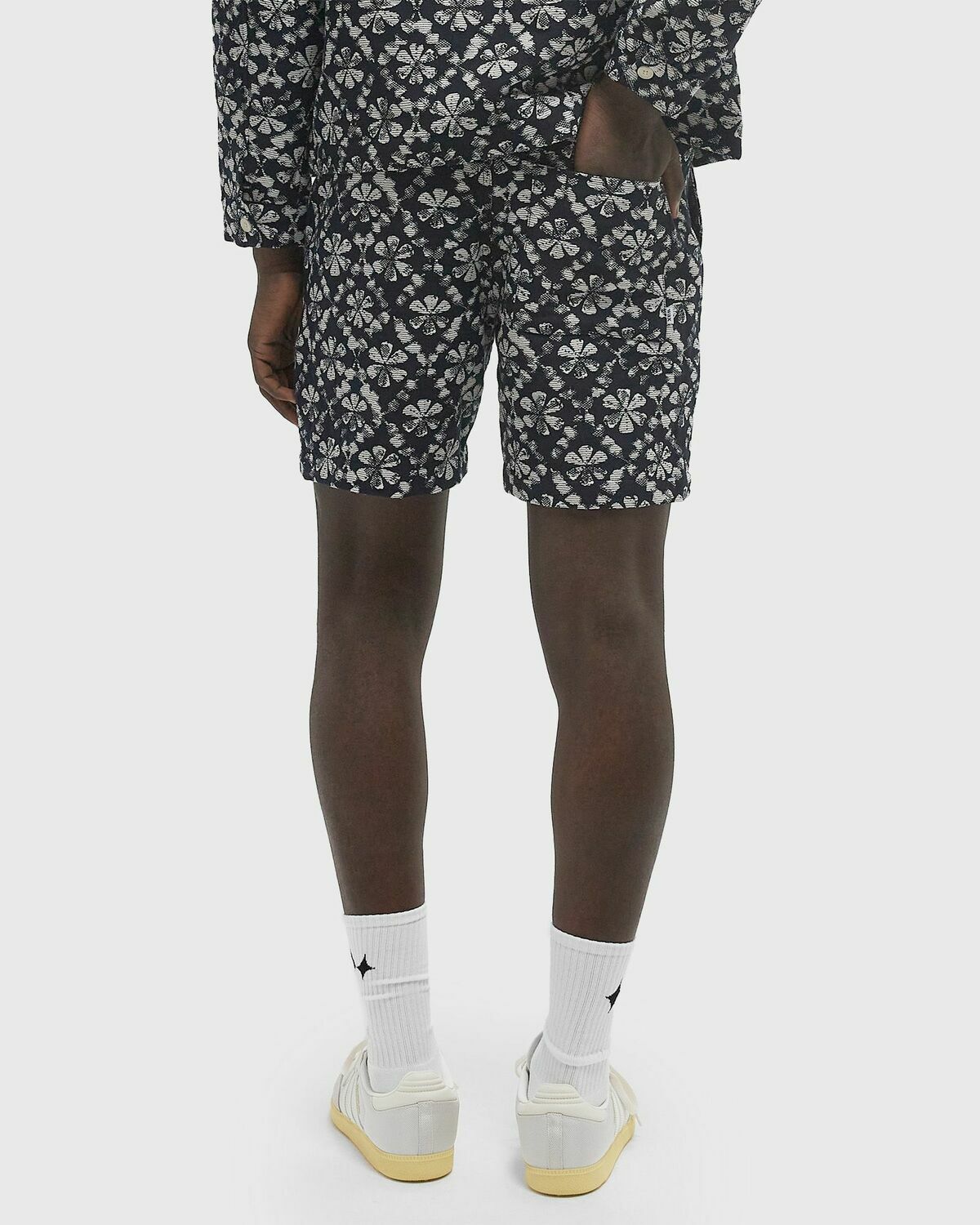 Wax London KURT SHORT FLOWER STAMP JCQUARD Blue Mens Casual Short