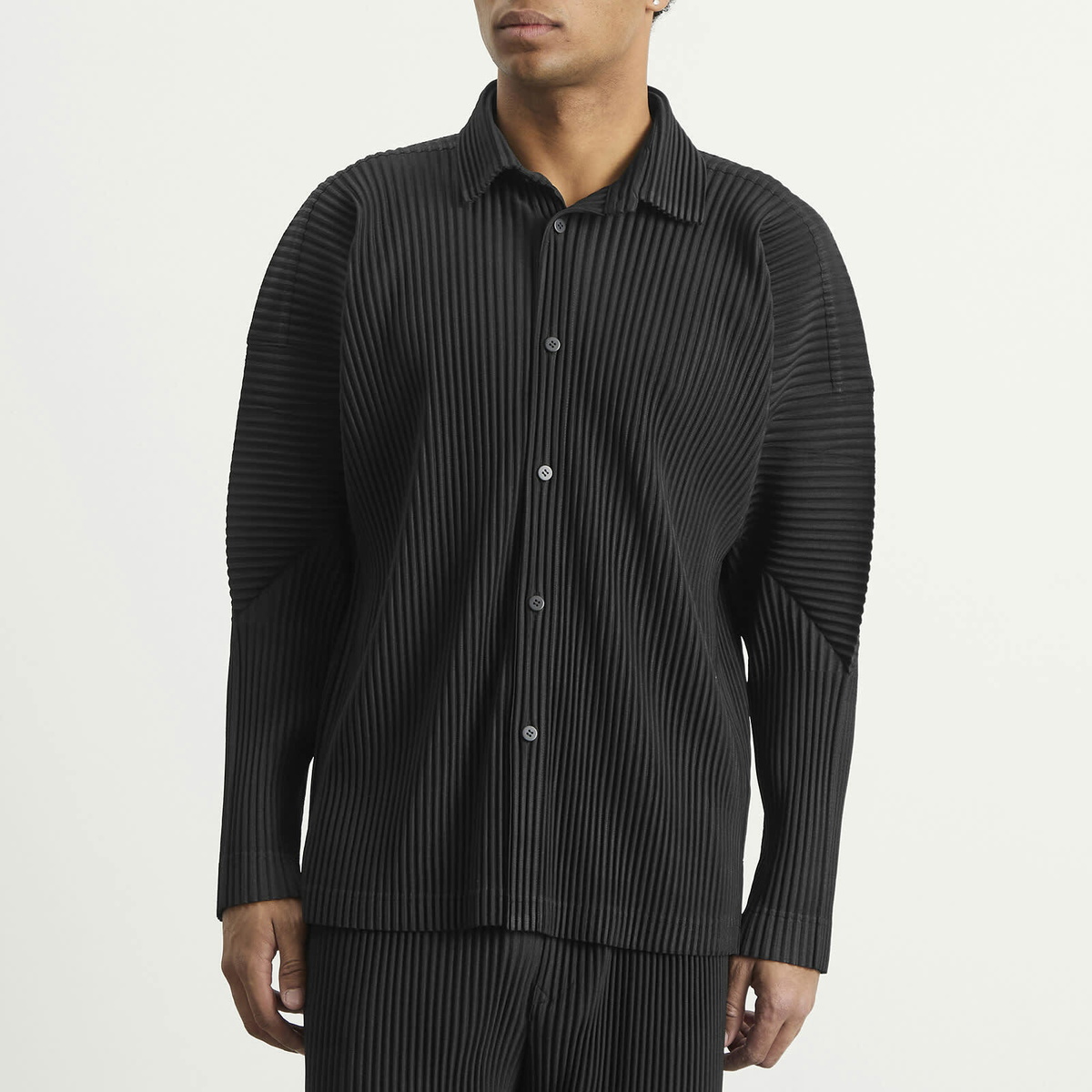 Homme Plisse Men's Button Down Shirt in 15-Black
