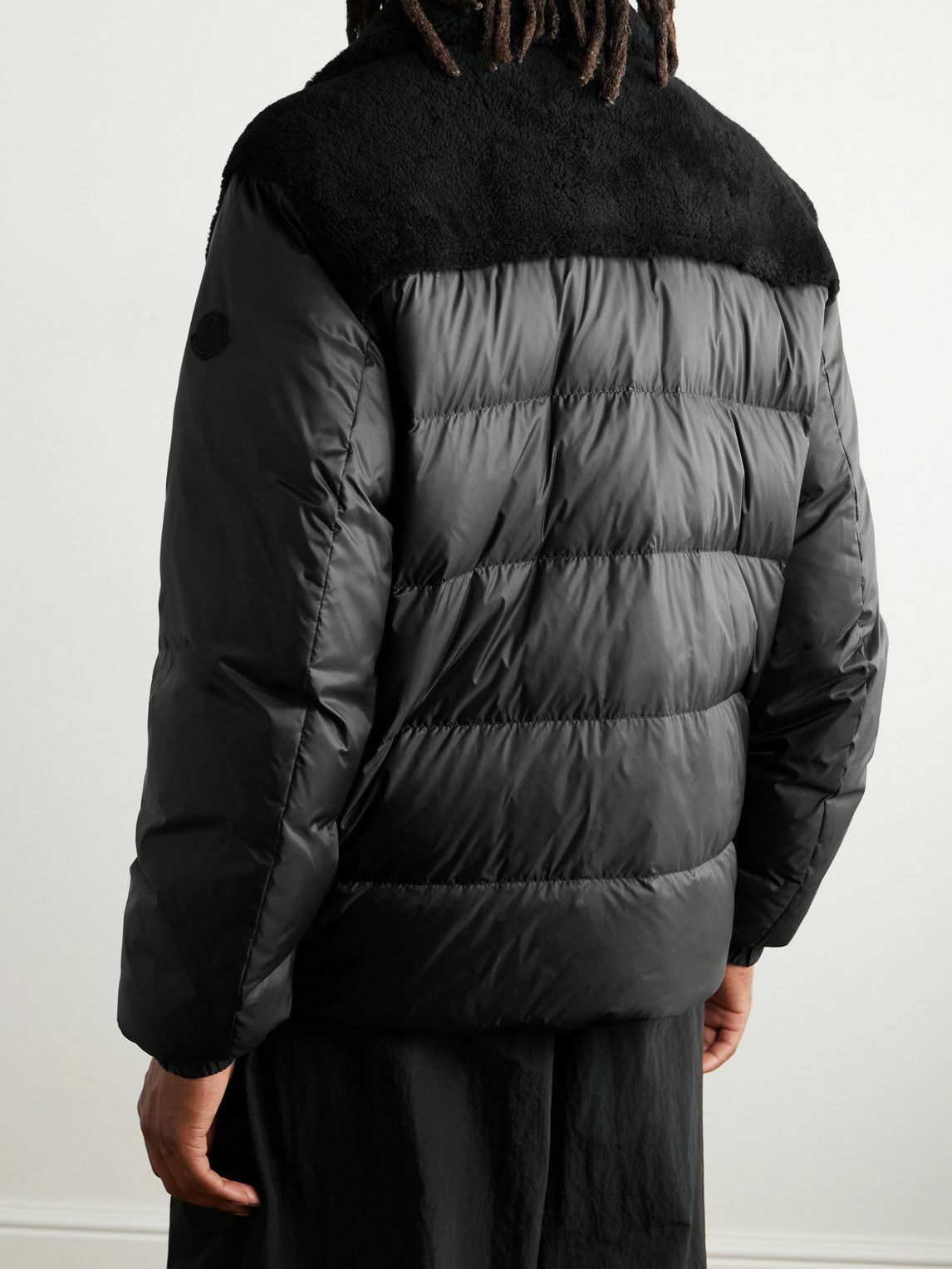 ジャケット・アウター MONCLER SADALSUD Moncler - Suestado Logo-Appliquéd Shearling-Panelled Nylon Down
