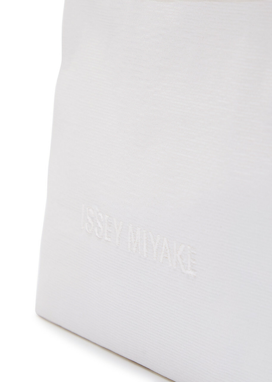 Issey Miyake This Is A Paper Bag Woven Tote - White - One Size