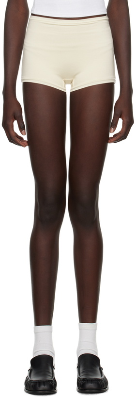 Photo: ÉTERNE White High-Rise Shorts