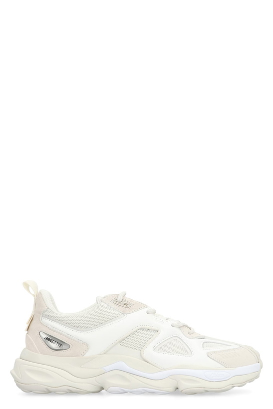 Photo: Axel Arigato Satellite Runner Low-top Sneakers