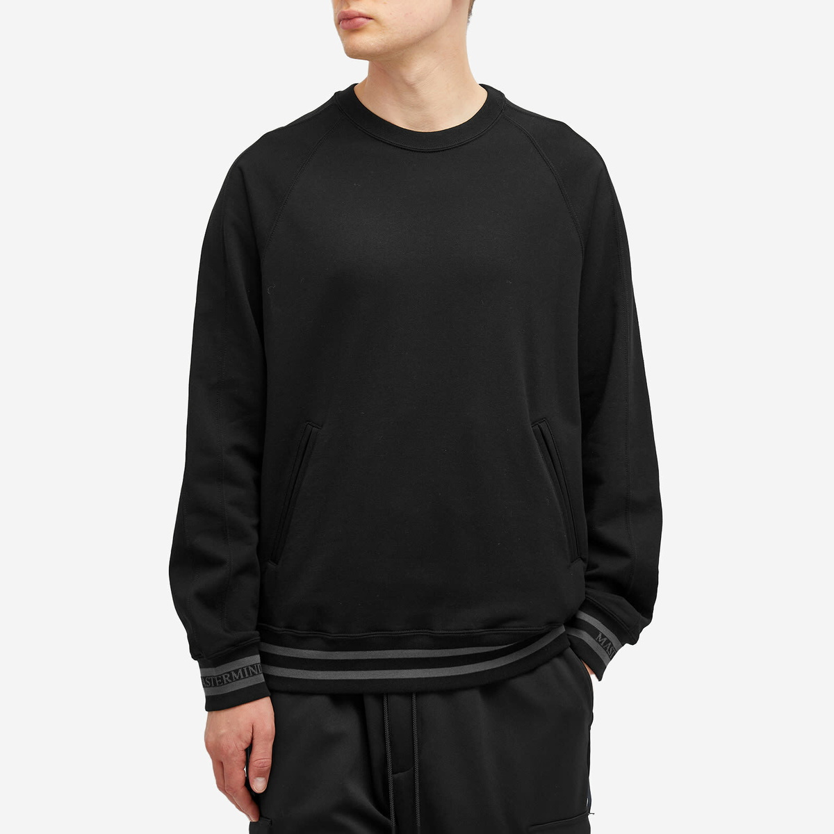 MASTERMIND WORLD Men's Souvenir Logo Crew Sweatshirt in Black