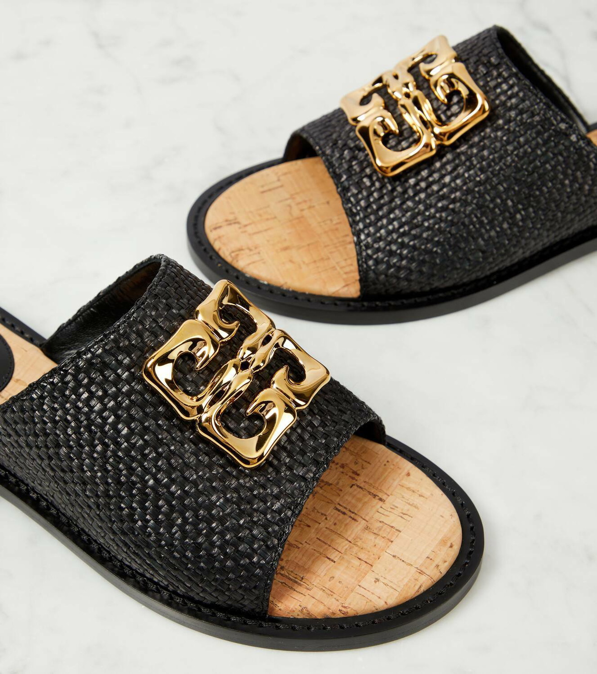 【関税＆送料込み】Givenchy Sandals Slides 4G Liquid Givenchy 4G Liquid raffia slides Givenchy
