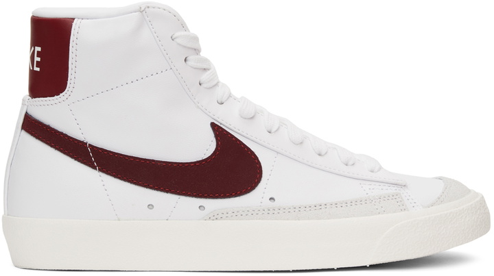 Photo: Nike White & Red Blazer Mid '77 Vintage Sneakers