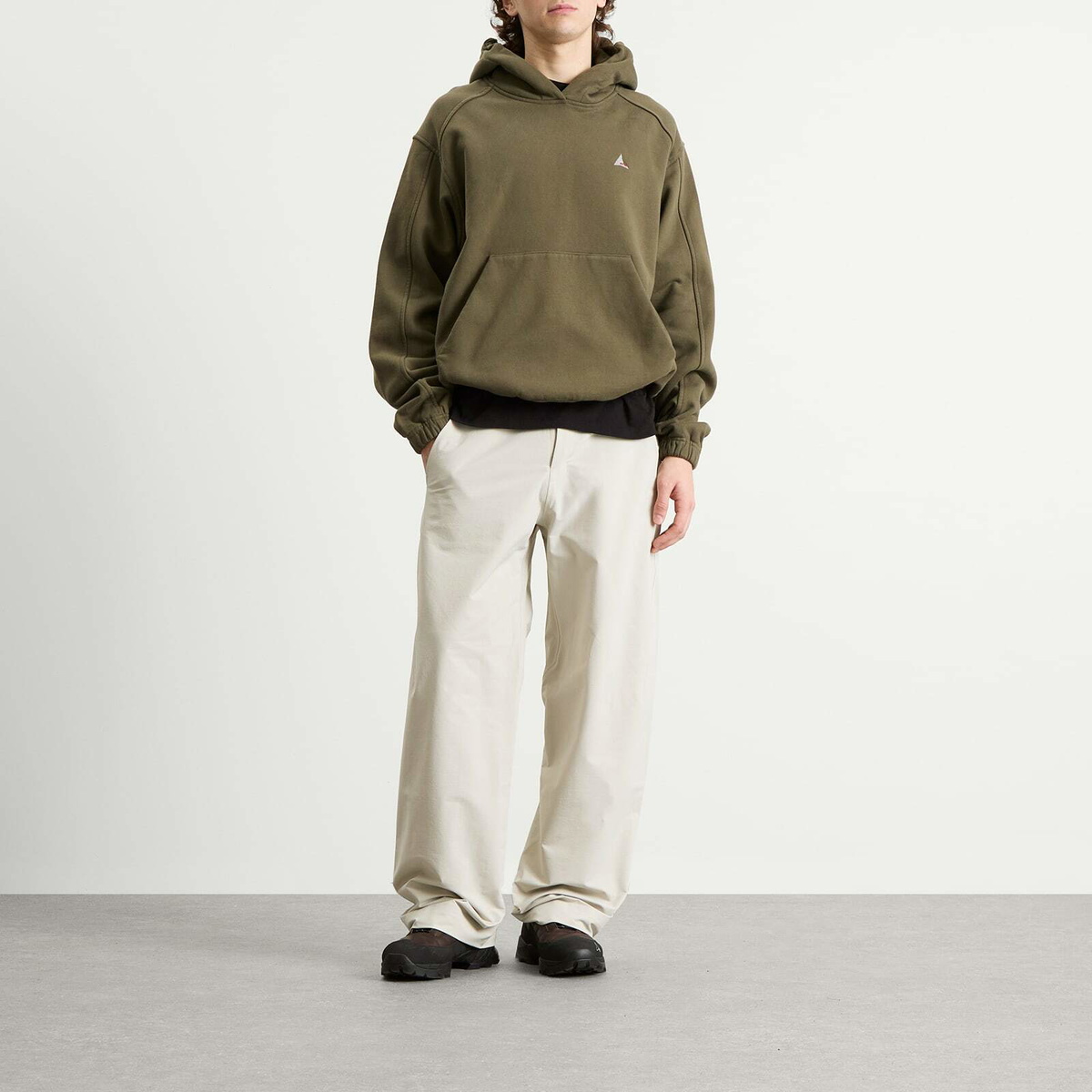 ROA Men's Logo 490Gsm Hoodie in Olive