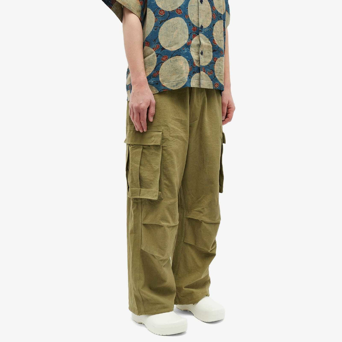 Story mfg. Men's Peace Cargo Pants in Olive Story Mfg.