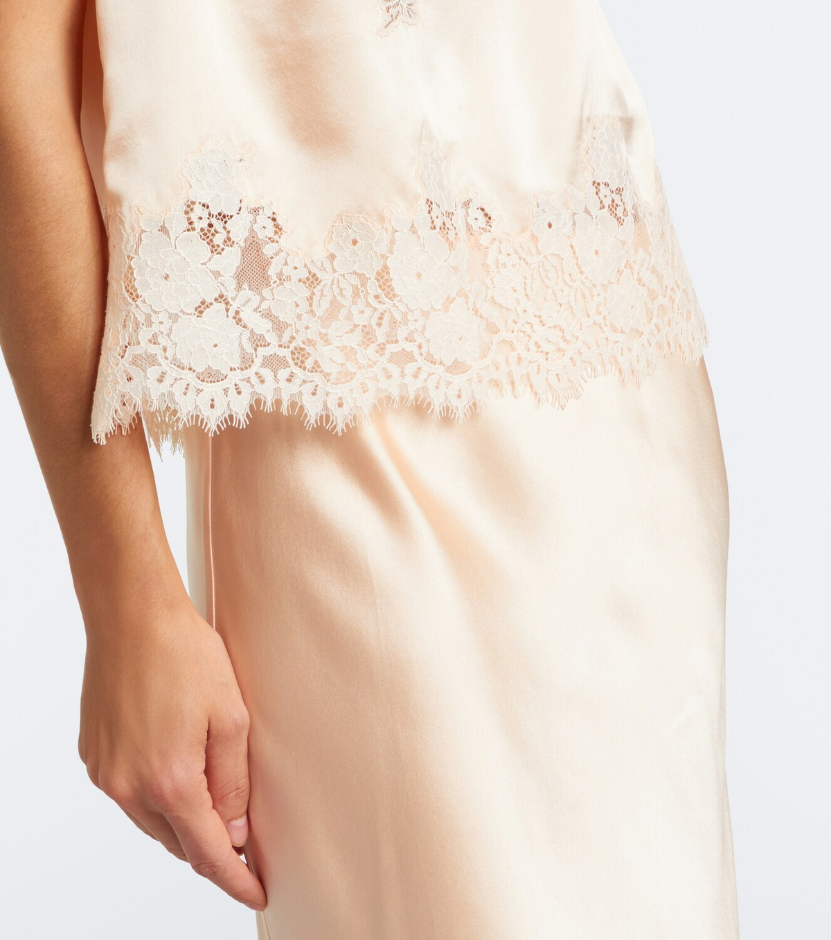 Dôen Viviane lace-trimmed silk satin top