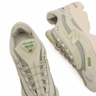 New Balance M1000LAG Sneaker in Mineral