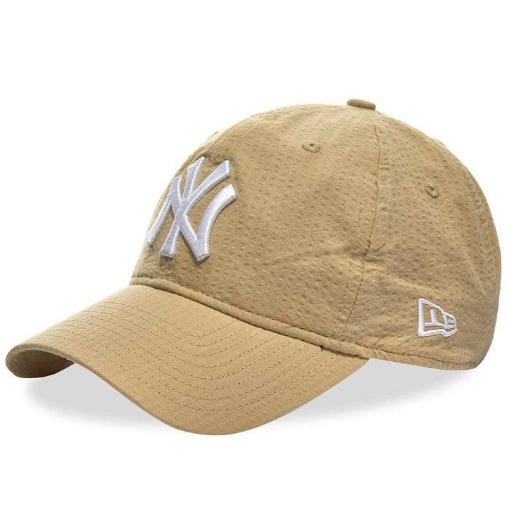 Photo: New Era Seersucker Yankees 9Twenty Adjustable Cap