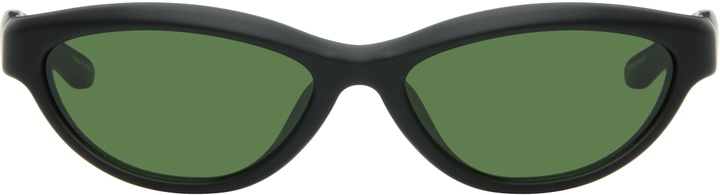 Photo: JACQUEMUS Black 'The Curvo' Sunglasses