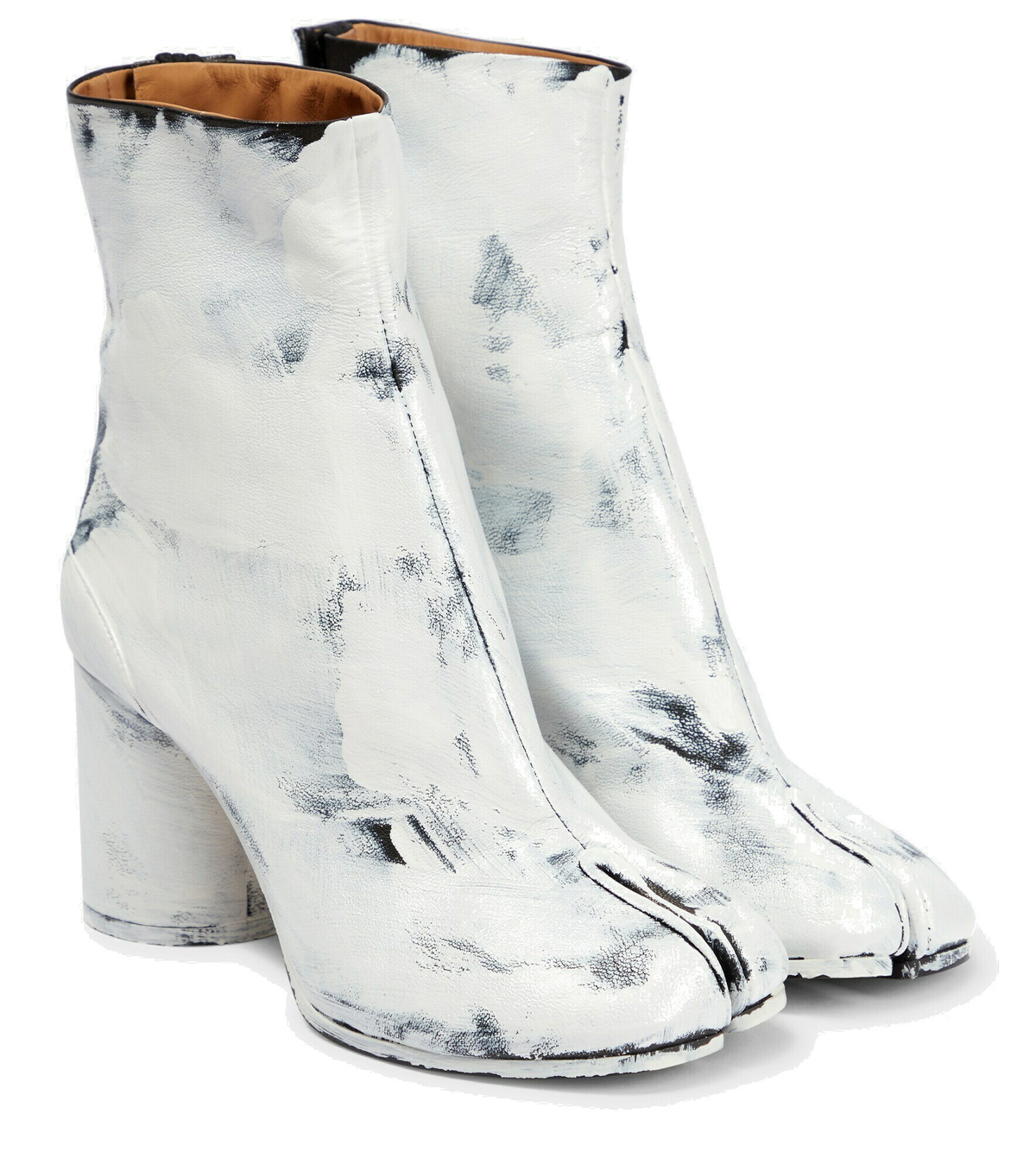 ショートブーツ・ブーティ Maison Margiela White Leather Tabi Ankle Boots Tabi leather ankle boots in white - Maison Margiela | Mytheresa