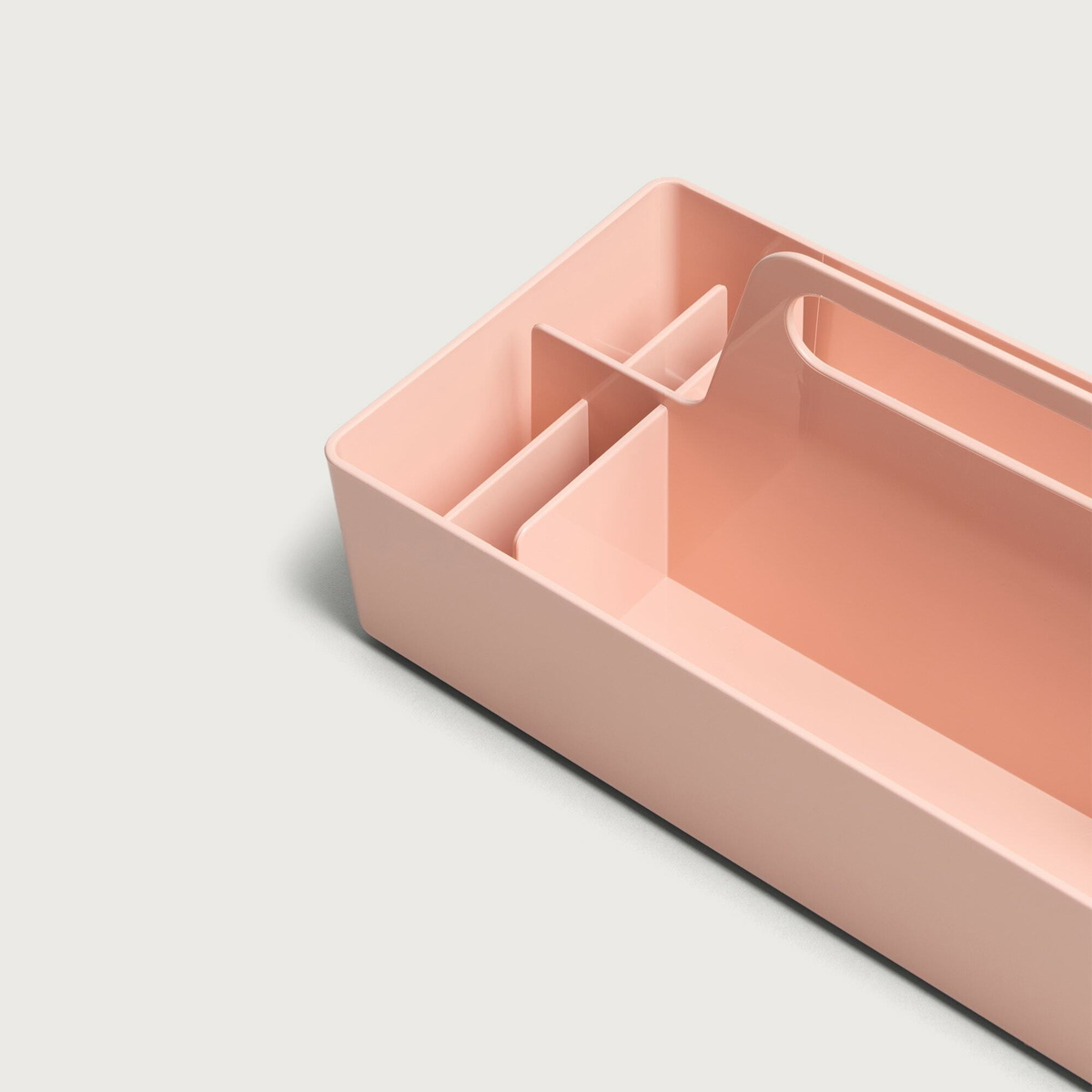 Vitra Toolbox in Pale Rose