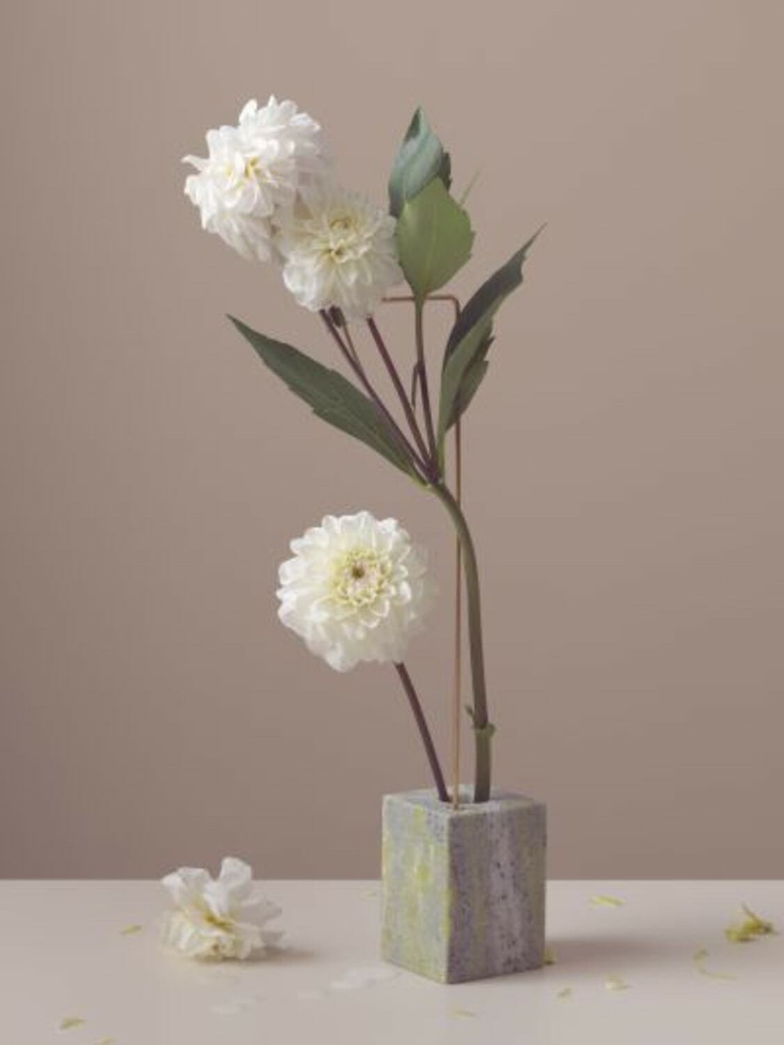 BLOC STUDIOS - N.1 Jade Marble Posture Vase
