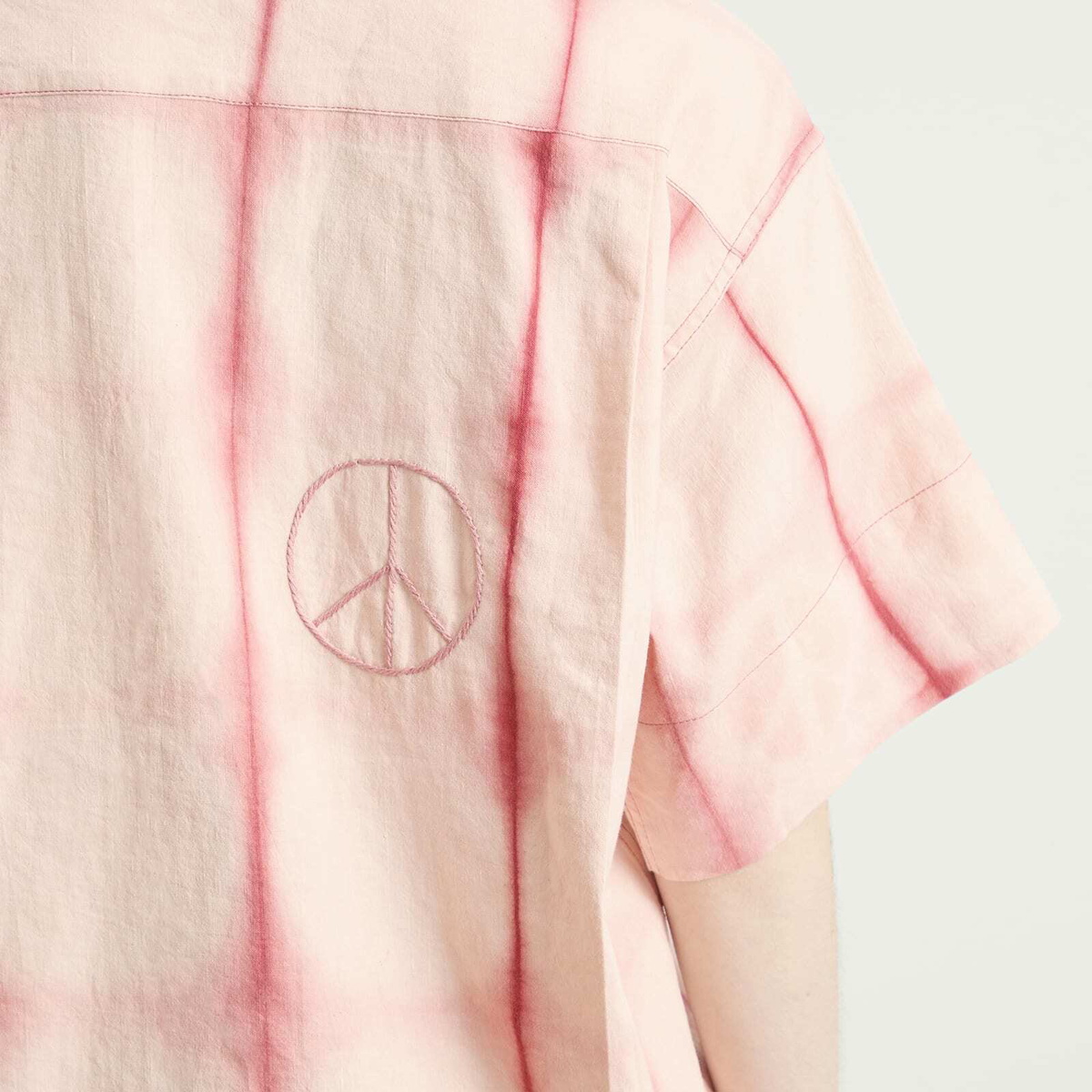 Story mfg. Women's Greetings Shirt in Pink Peace Clamp