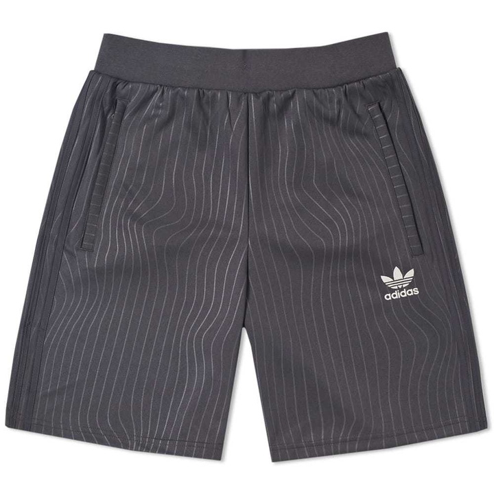 Photo: Adidas Warped Stripes Short Grey