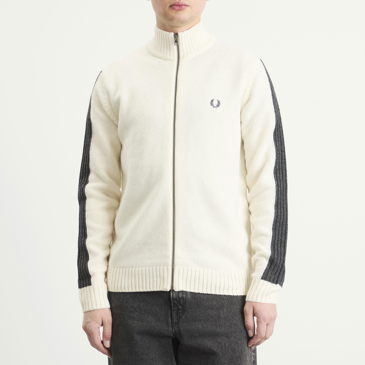 Fred Perry Men's Ribbed Zip Knit Cardigan in Ecru
