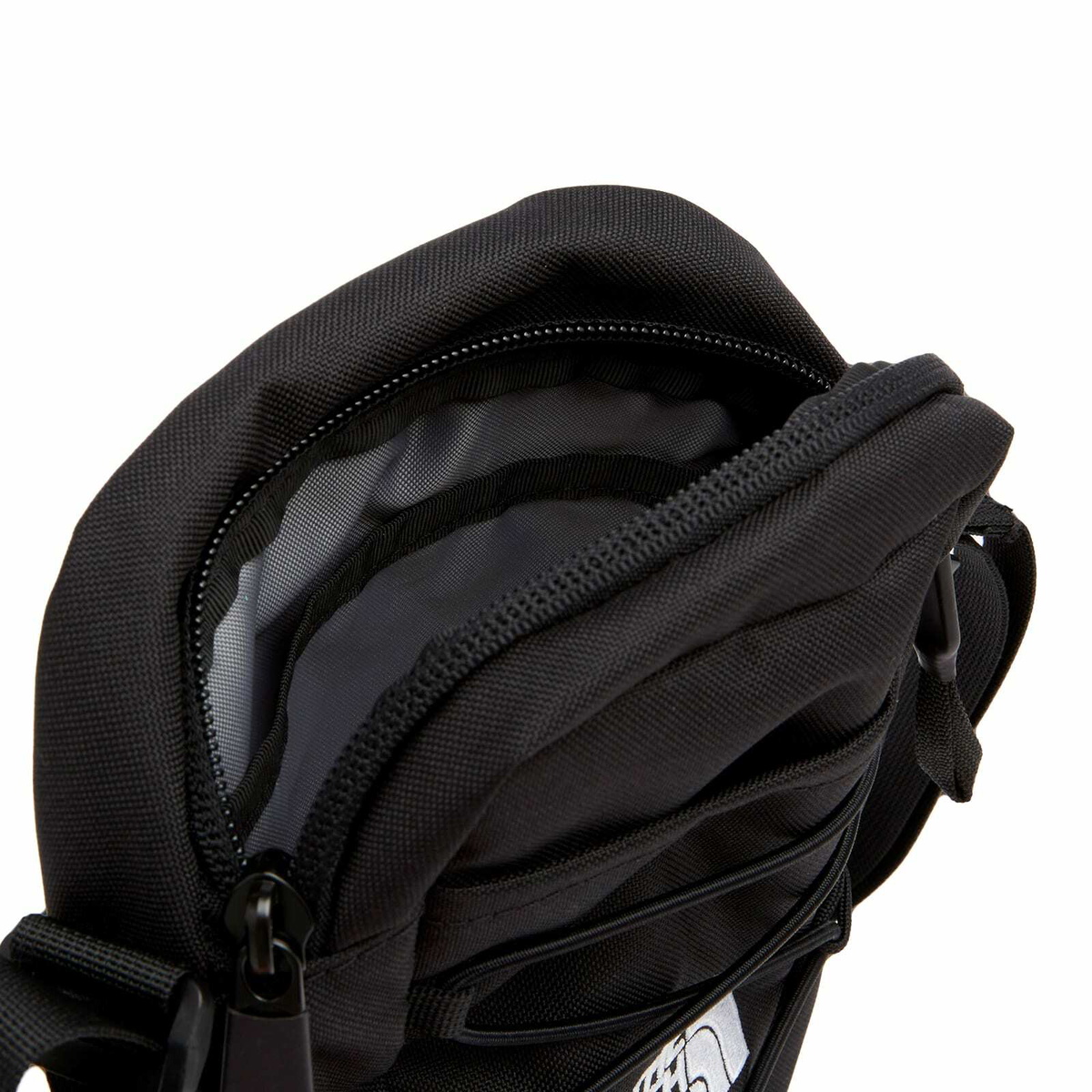 The North Face Women's Jester Crossbody Bag in Tnf Black 