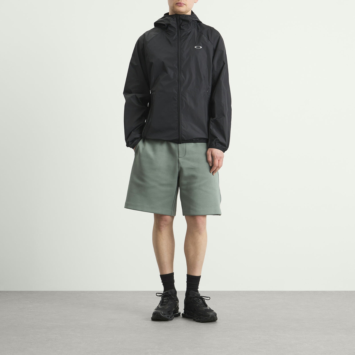 Oakley Men's Reserve Momento Shorts in Aviator Green