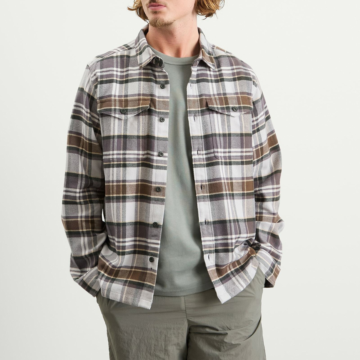 Patagonia Men's Fjord Flannel Shirt in Blizzard Salt Grey