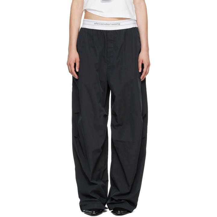 Photo: Alexander Wang Black Mid-Rise Pleated Wide-Leg Lounge Pants