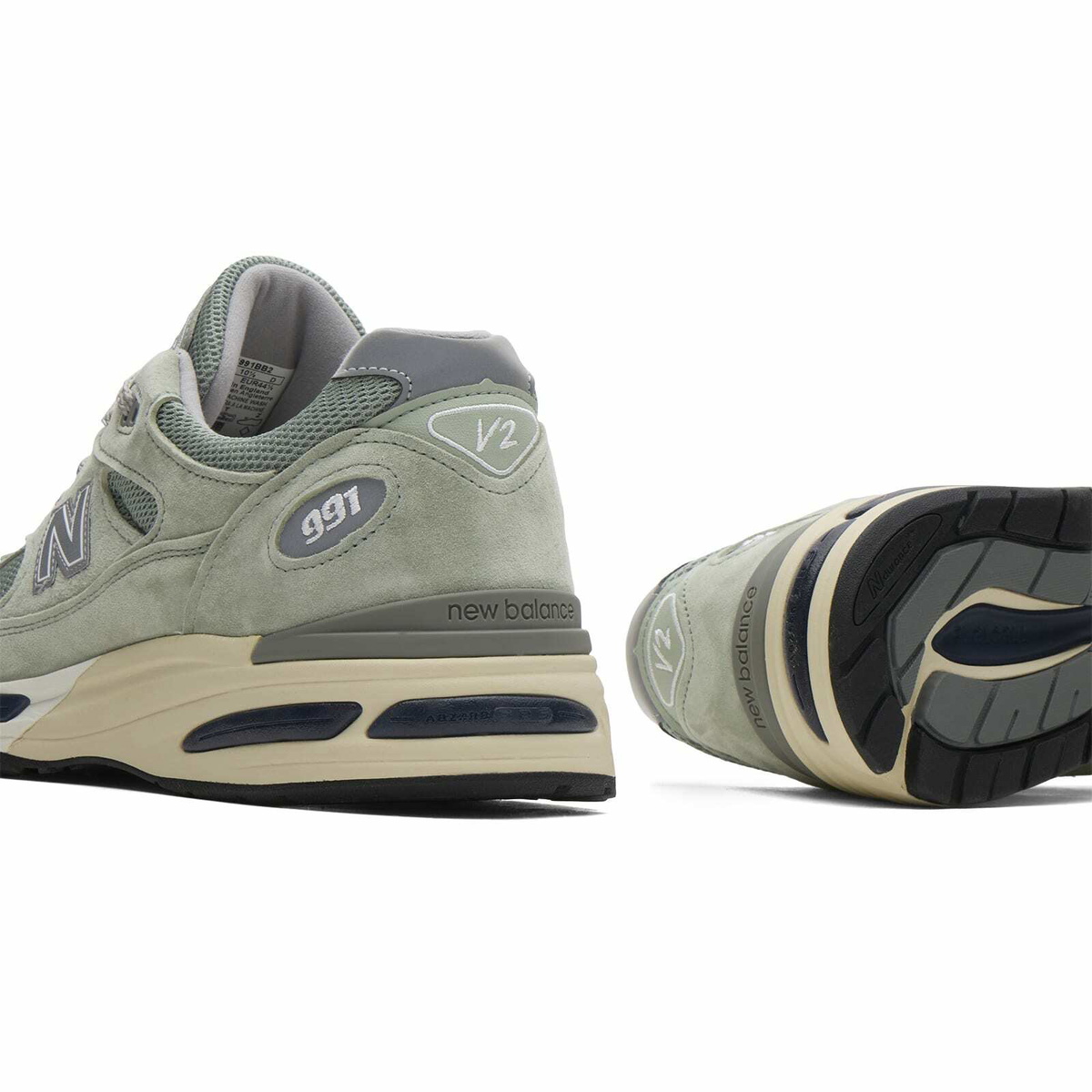 New Balance 991v2 Sneaker in Sea Grass/Silver