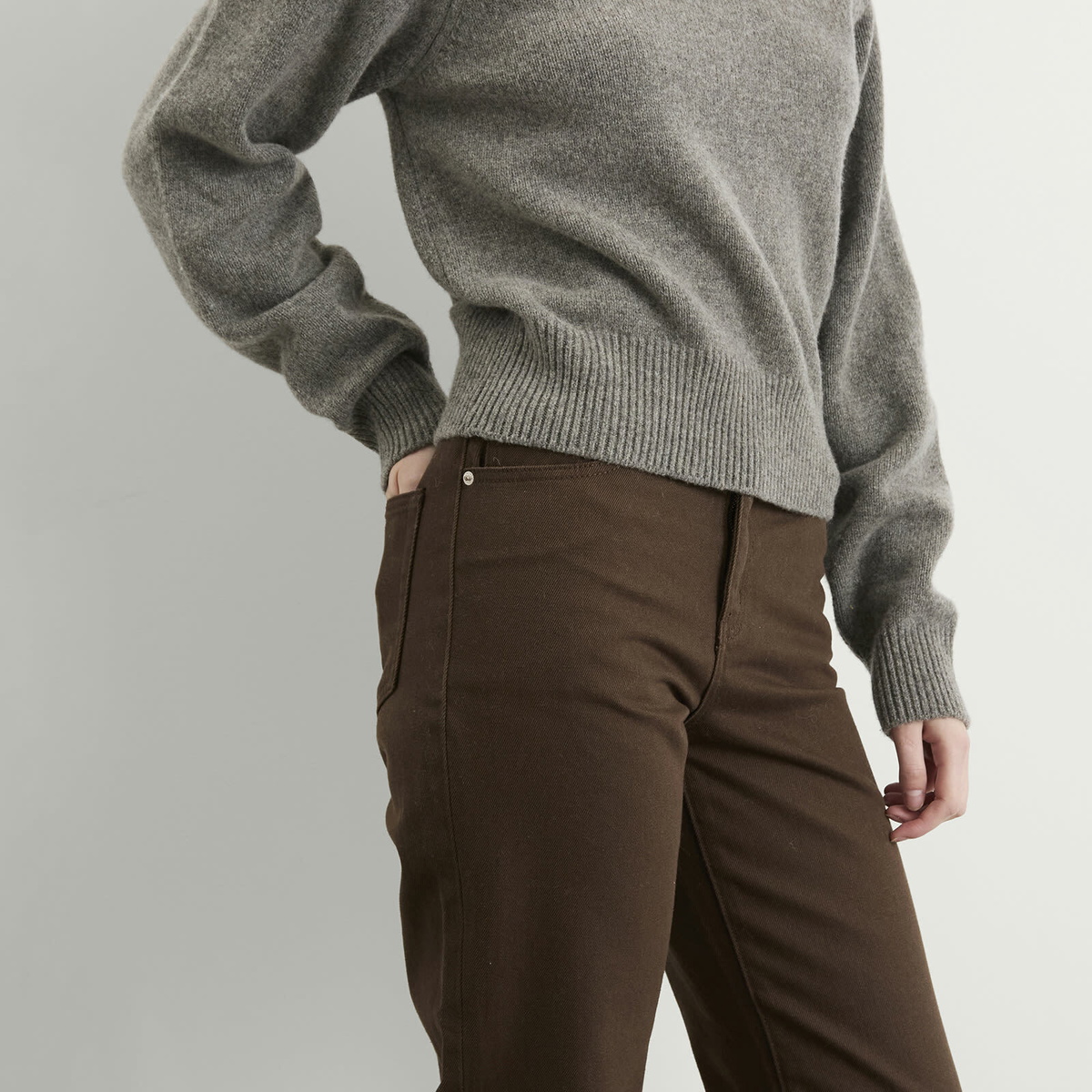 DUNST Women's Essential Straight Leg Jeans in Brown