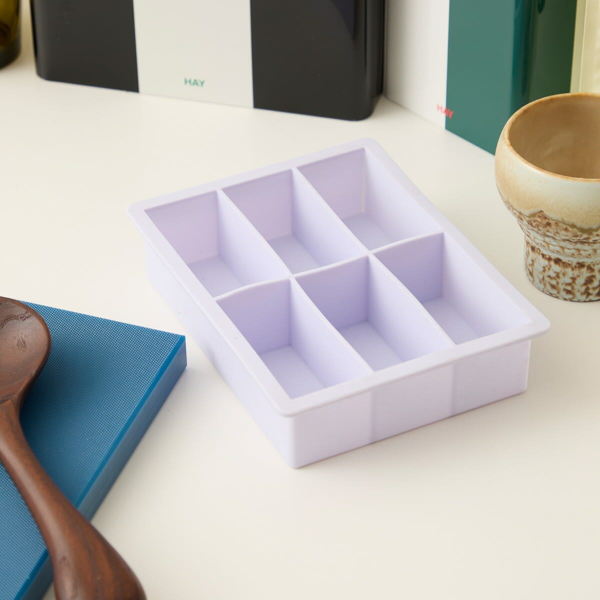 HAY Ice Cube Tray - 6 Cubes in Lilac 