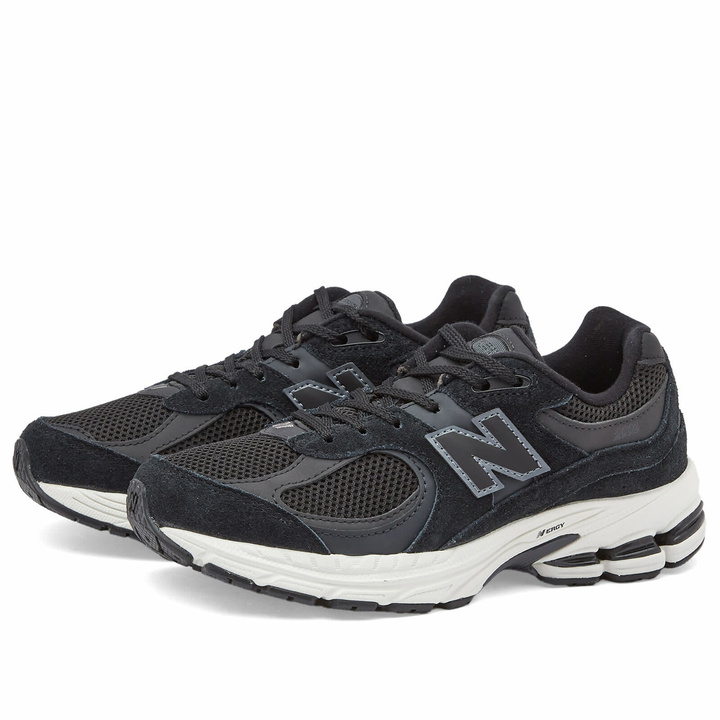 Photo: New Balance GC2002BK Sneakers in Black