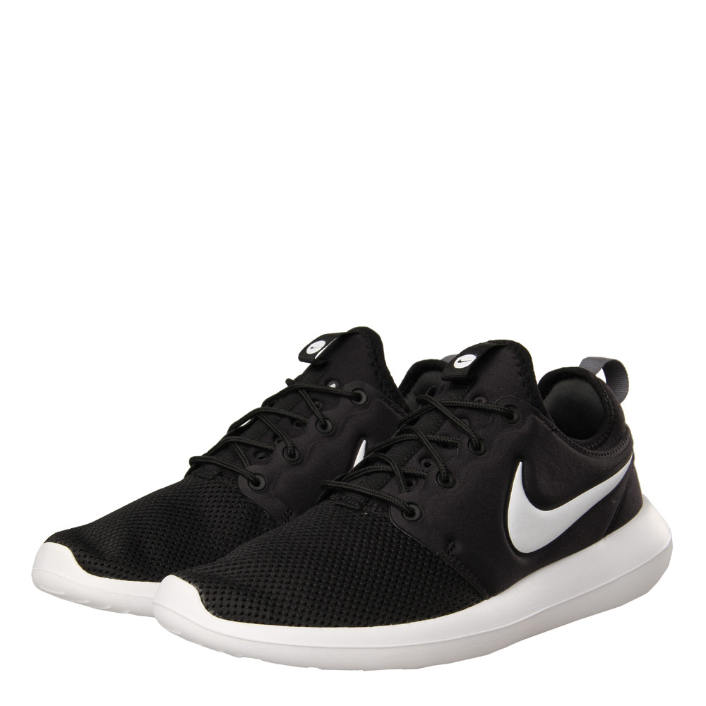 nike roshe two black white