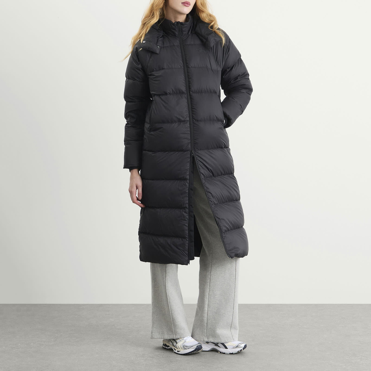 The North Face Women's Hydrenalite City Long Down Parka Jacket in Tnf Black