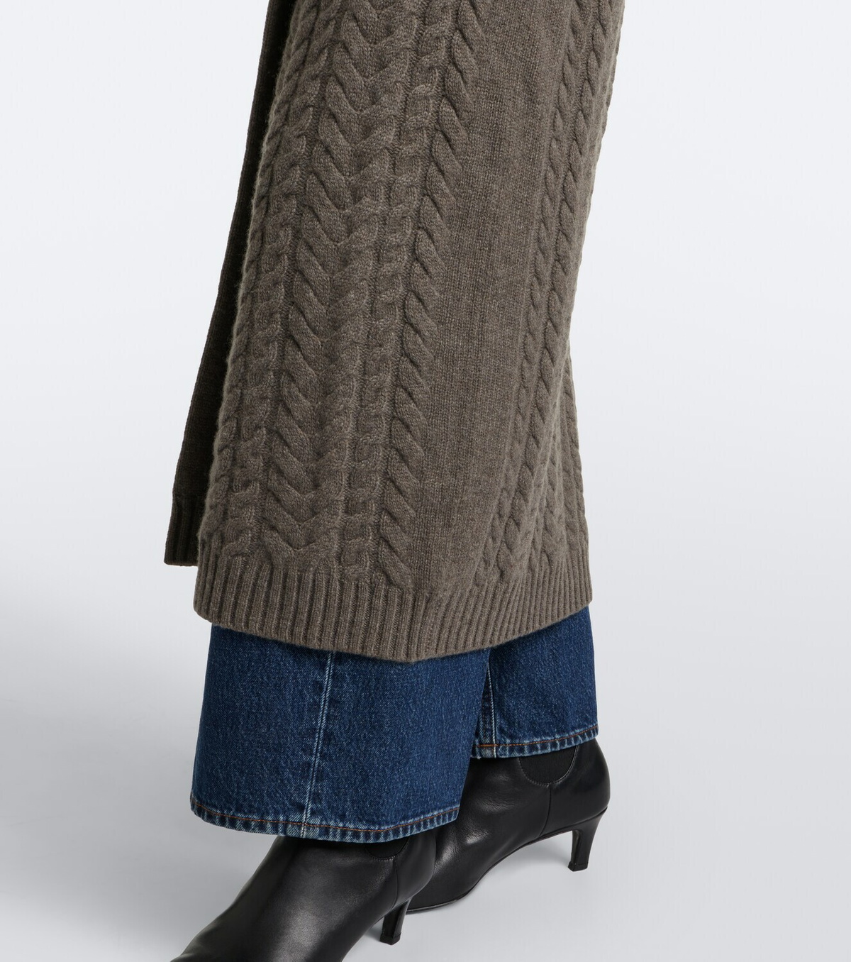 Arch4 Bond Street cable-knit cashmere long cardigan