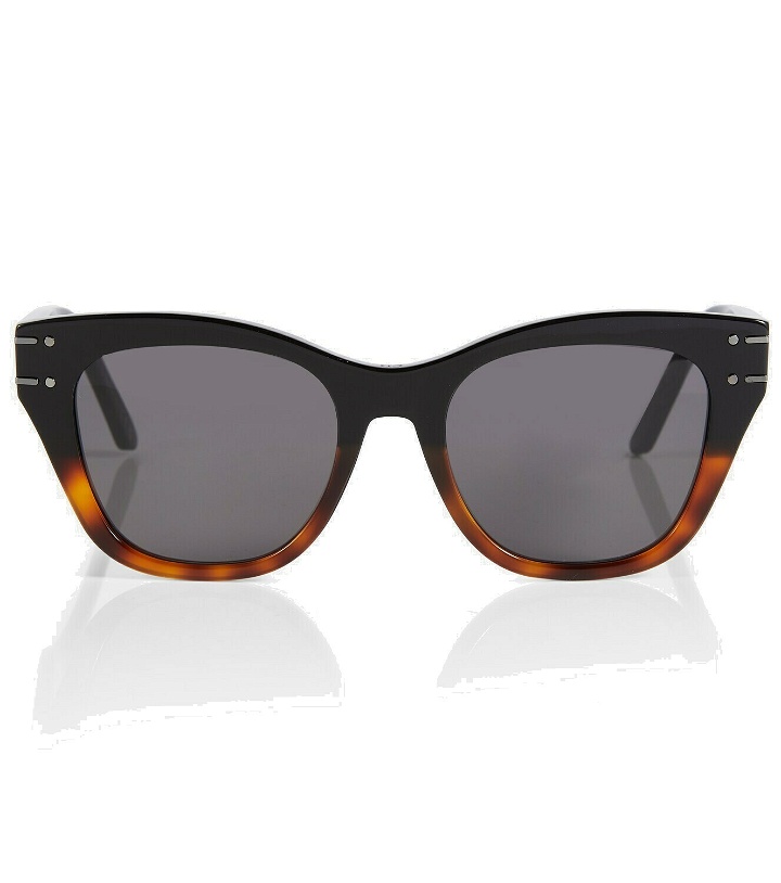 Photo: Dior Eyewear - DiorSignature B4I cat-eye sunglasses